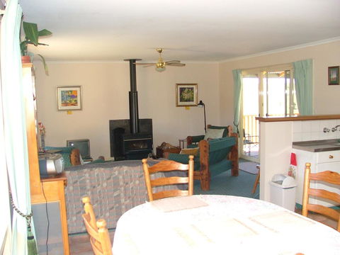 Taralee Orchards - Accommodation Gladstone 10