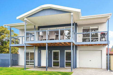 'Hope House' - Encounter Bay - Accommodation Gladstone 0