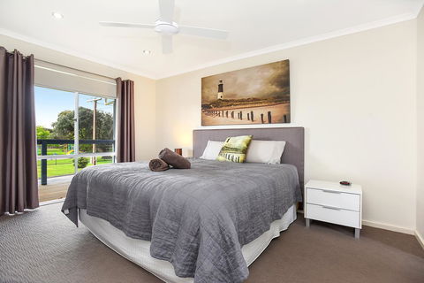 'Hope House' - Encounter Bay - Accommodation Gladstone 12