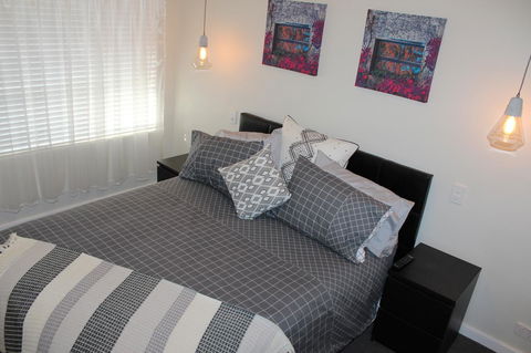 Christophers Villa - Accommodation Gladstone 16