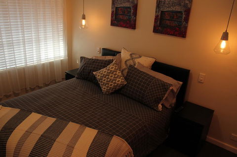 Christophers Villa - Accommodation Gladstone 14