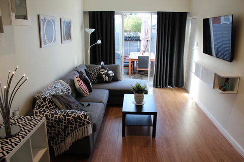 Christophers Villa - Accommodation Gladstone 25
