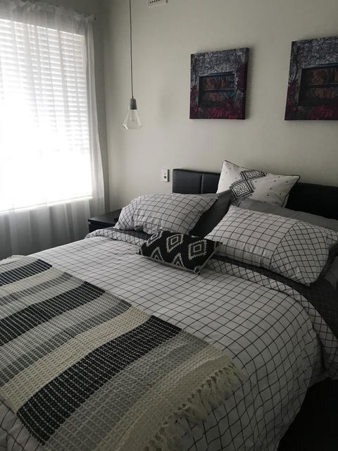 Christophers Villa - Accommodation Gladstone 13
