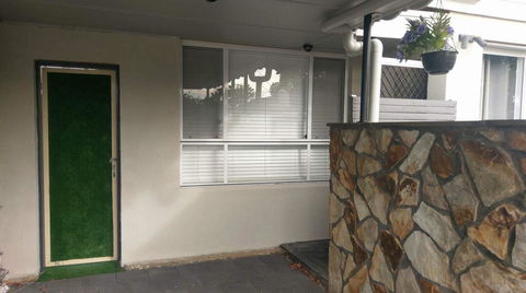 Christophers Villa - Accommodation Gladstone 7