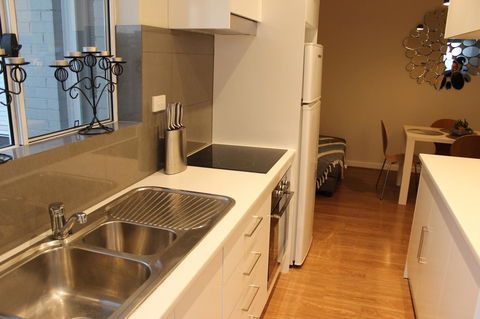 Christophers Villa - Accommodation Gladstone 33