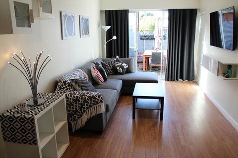 Christophers Villa - Accommodation Gladstone 26