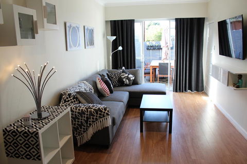 Christophers Villa - Accommodation Gladstone 27