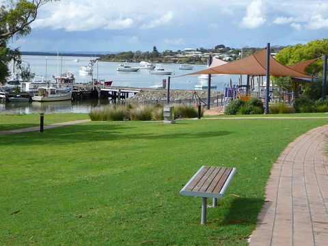 Longbeach Apartments - Accommodation Gladstone 10