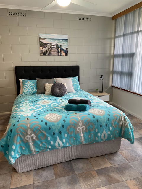 Longbeach Apartments - Accommodation Gladstone 2