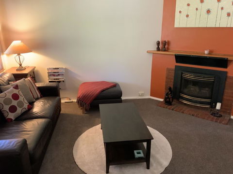 Oats Cottage - Accommodation Gladstone 5