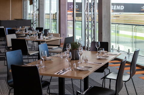 Rydges Pit Lane - Accommodation Gladstone 39