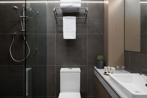 Rydges Pit Lane - Accommodation Gladstone 23