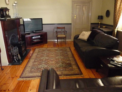 Country Bakehouse Accommodation - Accommodation Gladstone 9