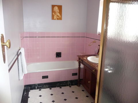 Country Bakehouse Accommodation - Accommodation Gladstone 17