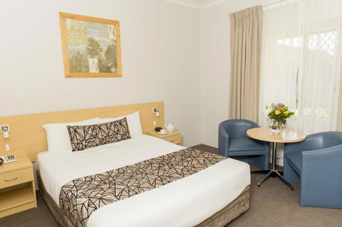 Bathurst Motor Inn - Accommodation Gladstone 3