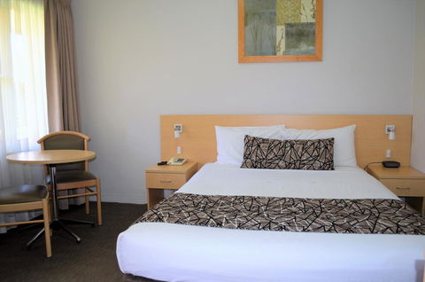 Bathurst Motor Inn - Accommodation Gladstone 26