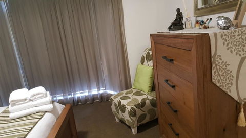 Jacaranda Homestay - Accommodation Gladstone 10
