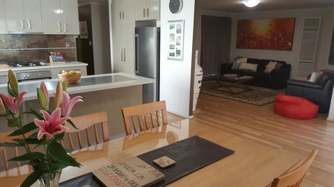 Jacaranda Homestay - Accommodation Gladstone 3