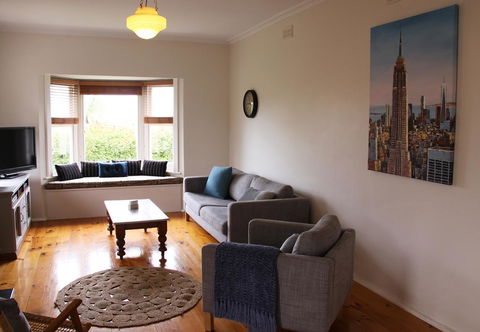 Grace Cottage - Accommodation Gladstone 3