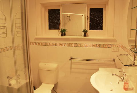 Grace Cottage - Accommodation Gladstone 14