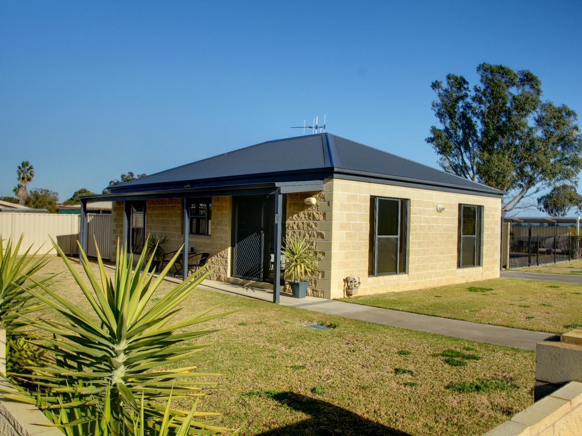 Myall Park NSW Accommodation Gladstone