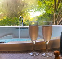 Adelaide Hills Retreats - Accommodation Gladstone