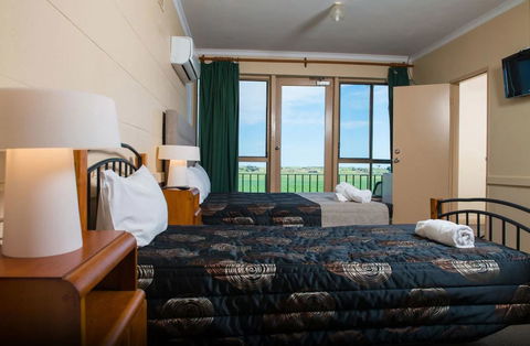 Tailem Bend Riverside Hotel - Accommodation Gladstone 1