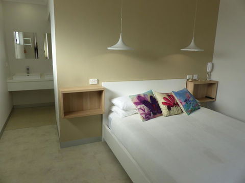 Great Northern Lodge - Accommodation Gladstone 0