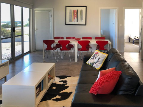 Beachview - Accommodation Gladstone 9