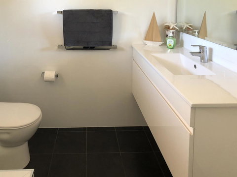 Beachview - Accommodation Gladstone 23