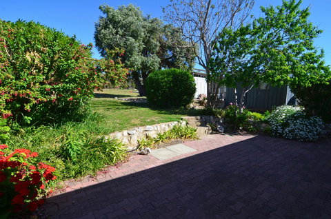 Beachview - Accommodation Gladstone 32