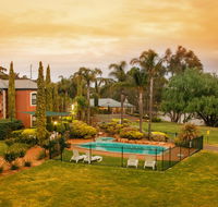 Clare Country Club - Accommodation Gladstone