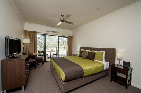 Clare Country Club - Accommodation Gladstone 4
