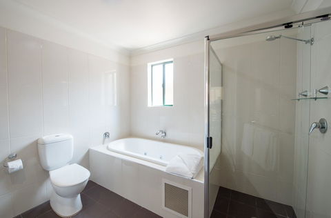 Clare Country Club - Accommodation Gladstone 12