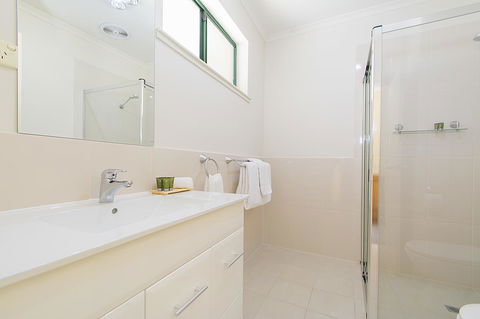 Clare Country Club - Accommodation Gladstone 9