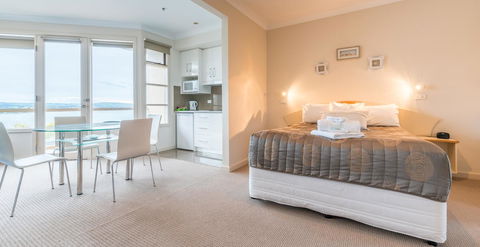 The Bluff Resort Apartments - Accommodation Gladstone 8