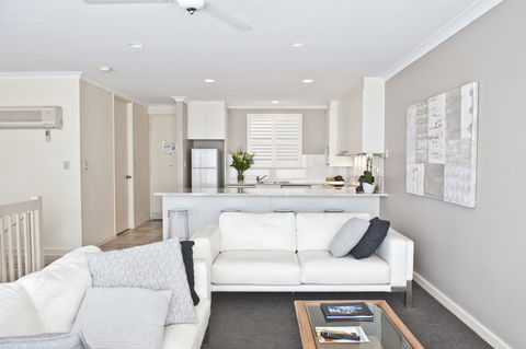 The Bluff Resort Apartments - Accommodation Gladstone 40