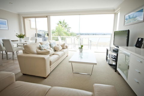 The Bluff Resort Apartments - Accommodation Gladstone 14