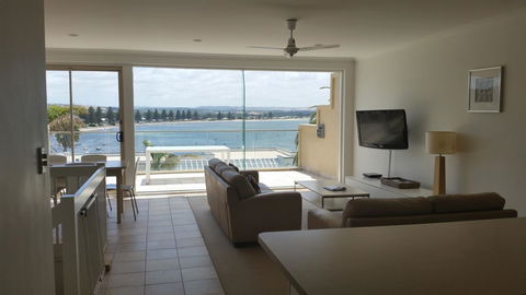 The Bluff Resort Apartments - Accommodation Gladstone 16