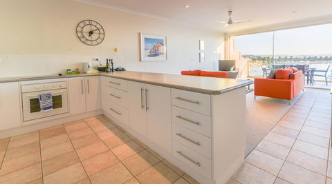 The Bluff Resort Apartments - Accommodation Gladstone 17