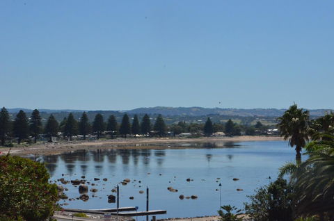 The Bluff Resort Apartments - Accommodation Gladstone 20