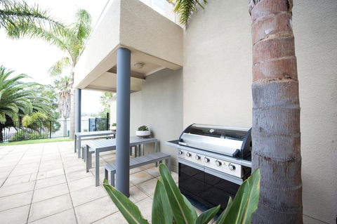 The Bluff Resort Apartments - Accommodation Gladstone 34
