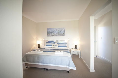 The Bluff Resort Apartments - Accommodation Gladstone 32