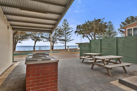 Moonta Bay Holiday Park - Accommodation Gladstone 5