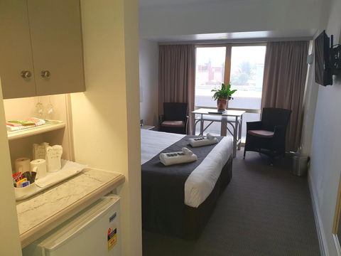 Nightcap At Hotel Victor - Accommodation Gladstone 6