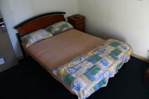 My Place & Adelaide Backpackers Hostel - Accommodation Gladstone 7