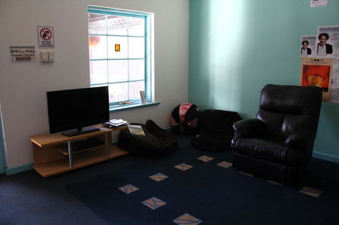 My Place & Adelaide Backpackers Hostel - Accommodation Gladstone 26
