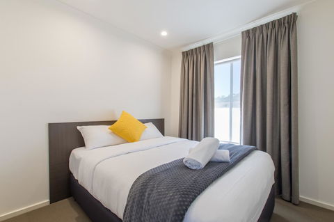 Mick O\'Sheas - Accommodation Gladstone 17