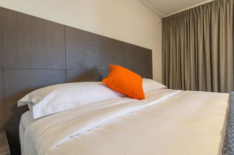 Mick O\'Sheas - Accommodation Gladstone 30