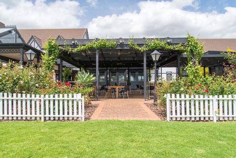 Mick O\'Sheas - Accommodation Gladstone 39